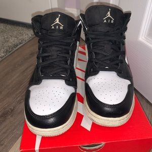 Air Jordan 1 Retro Mid GS 'Multi-Color Swoosh' 6.5Y(BOYS)